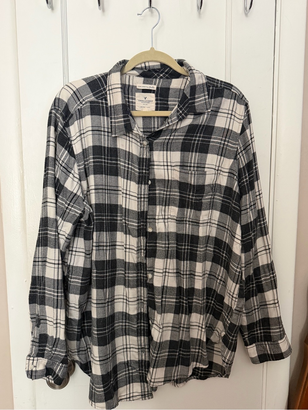 American Eagle Women’s Black & White Plaid Flannel Button-Up Shirt